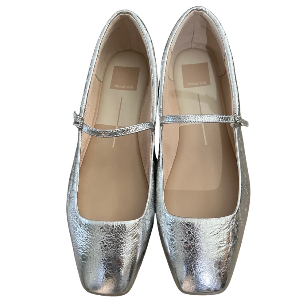 Dolce Vita Silver Crinkled Metallic Mary Jane Flats – Size 9.5